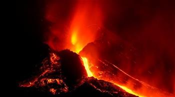 الحمم البركانية الجديدة تسفر عن دمار شديد في جزيرة لا بالما