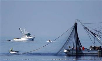 بريطانيا تمهل فرنسا 48 ساعة للتراجع عن تهديداتها بشأن تراخيص الصيد