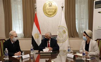 في لقائه بالسفير.. وزير التعليم : نستهدف زيادة عدد المدارس المصرية اليابانية إلى 100 