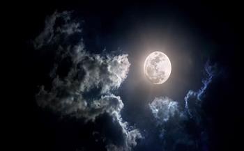 غدًا.. «قومى الفلك» يفتح أبوابه للجمهور لرصد اقتران القمر والمشترى