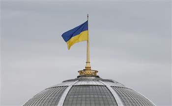أوكرانيا تفرض تلقيحًا إلزاميًا ضد كورونا على الأطباء وموظفي البلدية