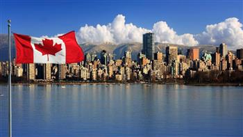 الكنديون يحيون يوم الذكرى بعد تقليل قيود الجائحة