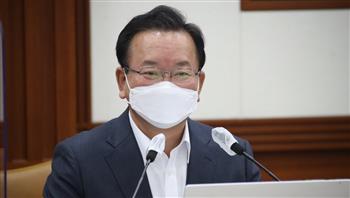رئيس وزراء كوريا الجنوبية يعتذر عن انتهاك قواعد التباعد الاجتماعي الخاصة بسقف التجمعات الشخصية