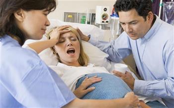 منها العصبية الزائدة.. 8 عادات خاطئة تهدد الحامل بالولادة المبكرة