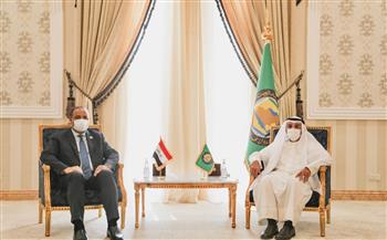 الأمين العام لمجلس التعاون يجتمع مع وزير خارجية العراق