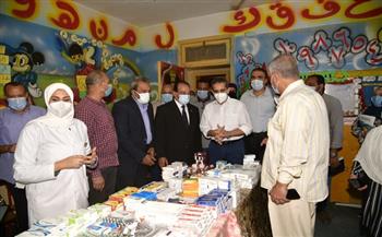 محافظ الغربية يشهد القافلتين الطبية والبيطرية بقرية منشأة حاتم بـ«زفتى»