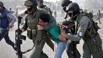الاحتلال الإسرائيلي يعتقل ثلاثة فلسطينيين في الضفة الغربية