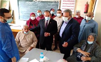 توقيع الكشف الطبي على 827 مواطنًا في قافلة جامعة طنطا الطبية