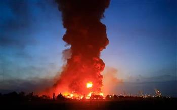 اندلاع حريق في منشأة تخزين نفط في إندونيسيا