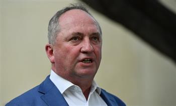 «الفحم».. نائب رئيس الوزراء الأسترالي يسخر من رئيس قمة المناخ