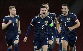 تصفيات كأس العالم 2022.. إسكتلندا تتقدم على الدنمارك في الشوط الأول 