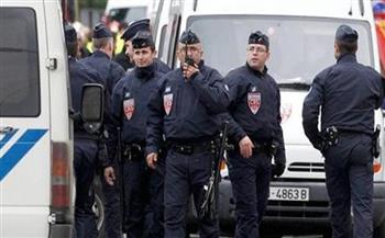 الشرطة الفرنسية تعتقل اثنين لصلتهما باليمين المتطرف 