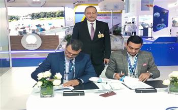 أكاديمية مصر للطيران توقع عقدين جديدين مع شركة هندية وسودانية  