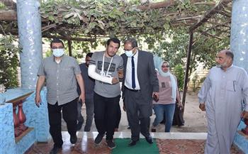 نقابة الأطباء داخل منزل طبيب سوهاج بعد الاعتداء عليه من قبل أسرة مريضة