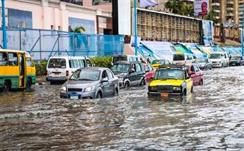 تواصل هطول الأمطار الغزيرة على الإسكندرية