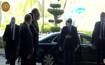 الرئيس السيسي يصل مقر انعقاد قمة تجمع الكوميسا بالعاصمة الإدارية