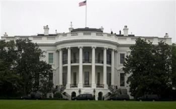 البيت الأبيض يرفض التعليق على مسألة إرسال أسلحة ومستشارين أمريكيين إلى أوكرانيا 