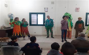 عرض مسرحية «حواديت الأراجوز» بقرية إبشادات بملوى