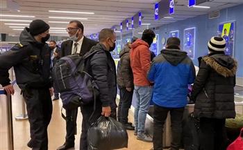 200 مهاجر في مطار "مينسك" فى انتظار إعادتهم إلى العراق