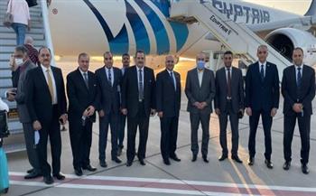 وزير الطيران المدني يوجه الشكر لفرق العمل بمطاري القاهرة والأقصر