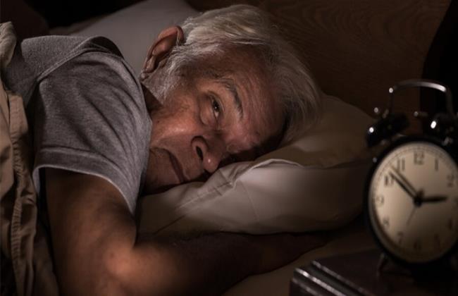 علاج مشكلات النوم قد تمنع نوبات الاكتئاب لدى كبار السن