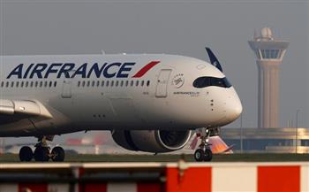 فرنسا تمدد تعليق الرحلات مع سبع دول إفريقية بسبب انتشار متحور "أوميكرون"