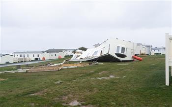 قطع الكهرباء عن 240 ألف منزل فى بريطانيا بسبب العاصفة "أروين"