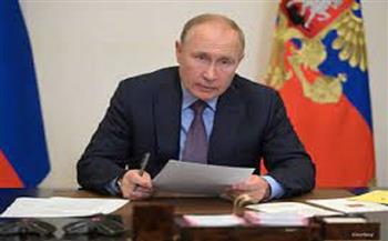 الرئاسة الروسية: لا توجد مشاورات حاليا بشأن عقد لقاء بين بوتين وزلينسكي 