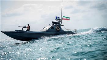 صحيفة إسرائيلية: لعبة خطيرة لإيران في خليج عُمان
