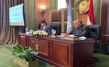 وزير الخارجية يشارك في إطلاق المنصة المشتركة للمهاجرين واللاجئين في مصر