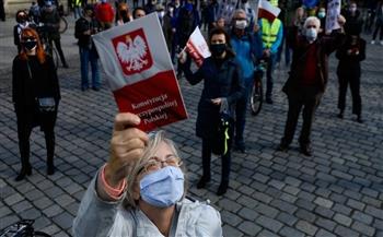 بولندا تسجل 15904 إصابات جديدة بفيروس كورونا المستجد