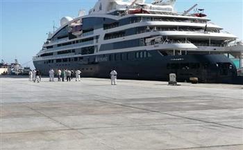ميناء الغردقة يستقبل السفينة السياحية الفرنسية "Le Bellot" قادمة من «السخنة»