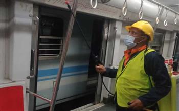 «المترو» تواصل تعقيم وتطهير القطارات والمحطات لمجابهة فيروس كورونا