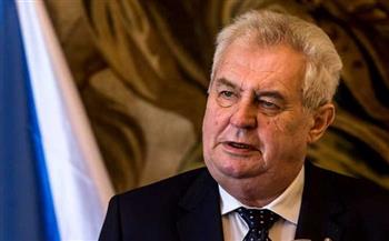 رئيس التشيك يقبل استقالة رئيس الوزراء ويدعو زعيم "يمين الوسط" لتشكيل حكومة جديدة