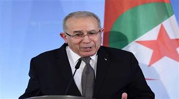 وزير الخارجية الجزائري يجري مباحثات مع نظيره الإيطالي