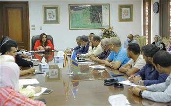 الدكتورة منال عوض تعقد اجتماعًا لتنفيذ خطة المناطق غير المخططة بدمياط 
