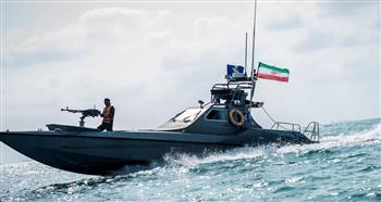 الجيش الإيراني يوجه تحذيرا لمسيرتين أمريكيتين اقتربتا من منطقة عمليات مناورات "ذو الفقار"