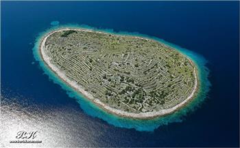 بالجيناك.. معلومات عن جزيرة بصمات الأصابع الشهيرة في كرواتيا
