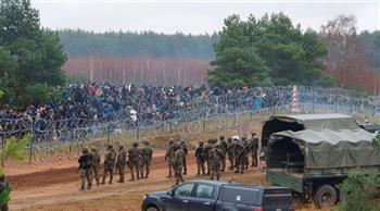 الاتحاد الأوروبي يقترح تعليق بعض أحكام طلب اللجوء على الحدود مع بيلاروسيا