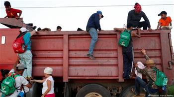 مقتل 54 شخصًا في حادث انقلاب شاحنة لتهريب مهاجرين في المكسيك