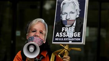 الاتحاد الدولي للصحفيين يدين قرار محكمة الاستئناف البريطانية بشأن أسانج