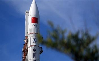 الصين ترسل الصاروخ "لونغ مارش" حاملاً أقمارًا صناعية إلى الفضاء