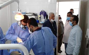 رئيس مدينة مرسى علم يتابع أعمال القافلة الطبية بقرية الشيخ الشاذلي 
