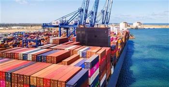 ميناء دمياط يستقبل 22 سفينة للحاويات والبضائع العامة