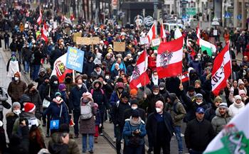 الآلاف يتظاهرون في فيينا احتجاجا على قيود كورونا