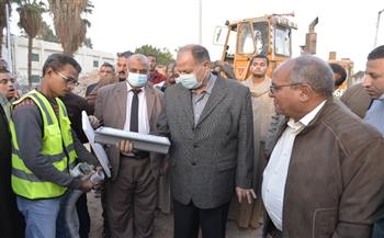 محافظ أسيوط يتفقد الأعمال الإنشائية لمجمع الخدمات الحكومية بـ «أبو تيج»