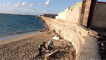 محافظ الإسكندرية يوجه بنظافة الشواطئ حفاظًا على المظهر العام 