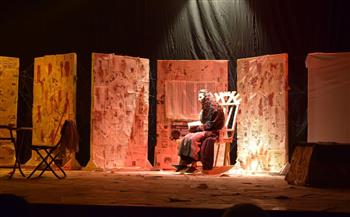 "نقيق" عرض مسرحى بقصر ثقافة المنيا 