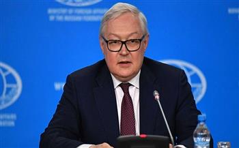 دبلوماسي روسي: نقترح إجراء مباحثات مع أمريكا حول الضمانات الأمنية