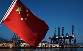 الصين تحث أمريكا على وقف ممارسات التنمّر المتمثلة بالعقوبات الاقتصادية بحق بكين